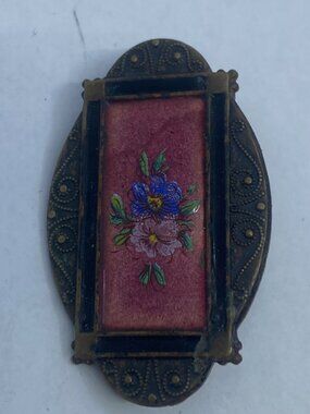 Vtg antique brass tone enamel flowers brooch